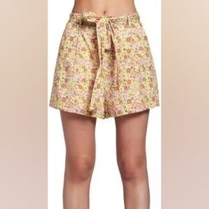 Floral Print Tie-Waist Shorts
